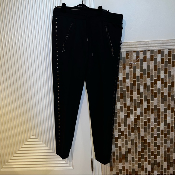 Authentic Men’s Moschino Sweatpants - Picture 2 of 5